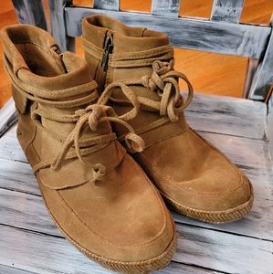 Uggs Boots Size 6.5